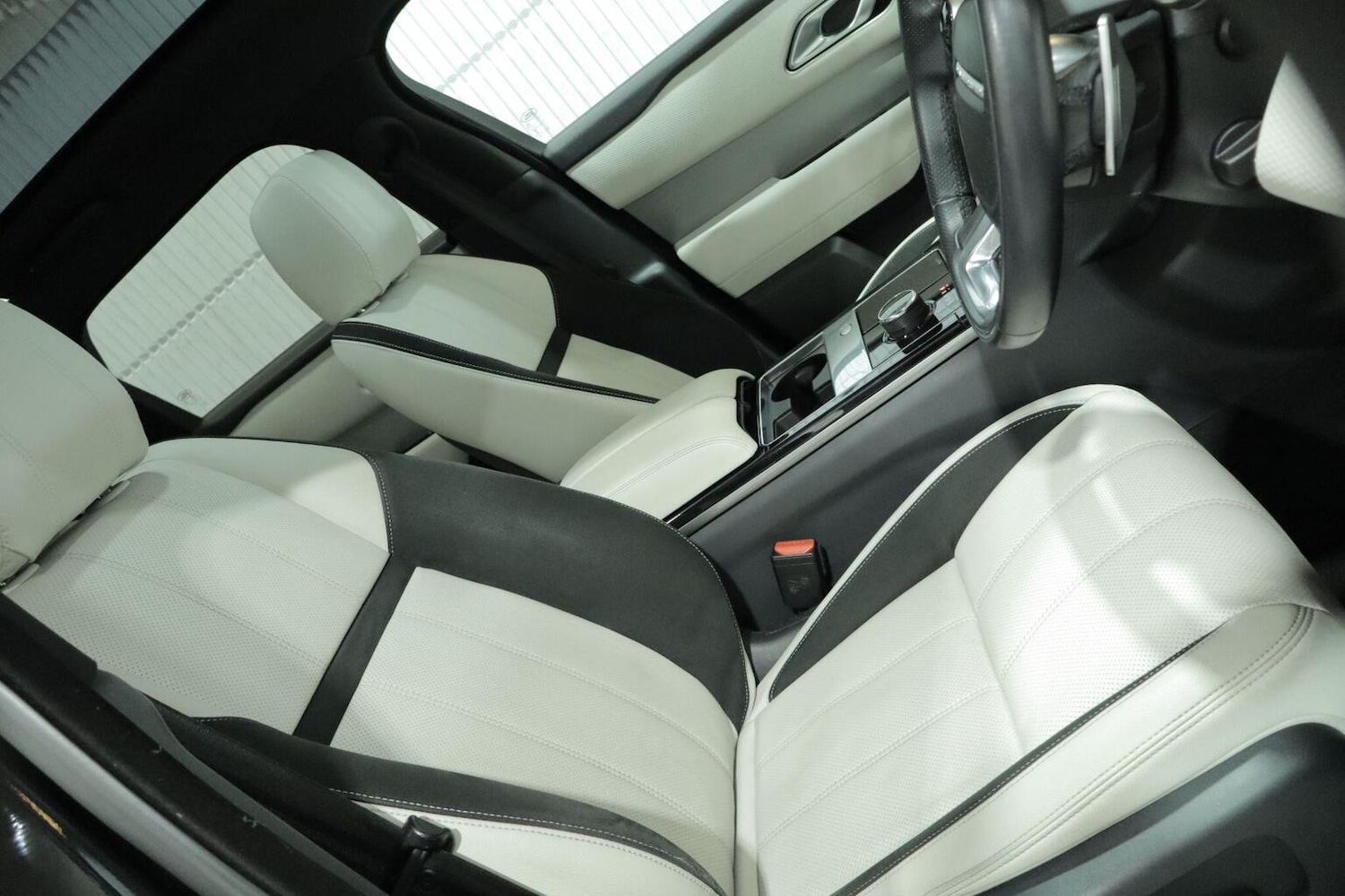 Used Land Rover Range Rover Velar 2018 for sale - 76769787: Photo 76