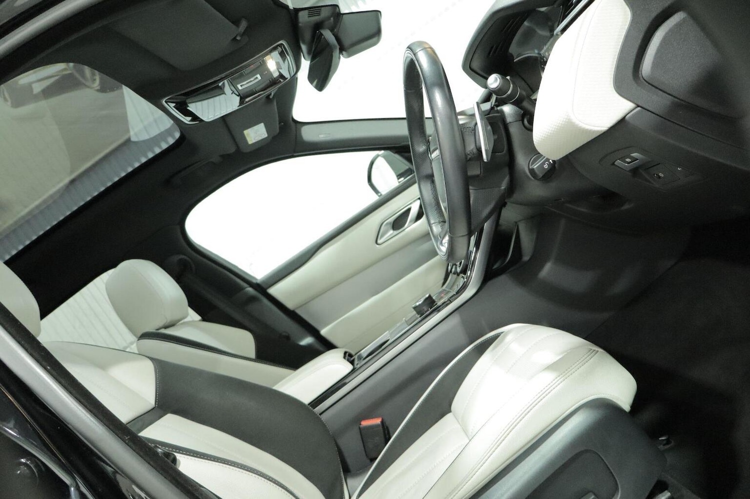 Used Land Rover Range Rover Velar 2018 for sale - 76769787: Photo 79