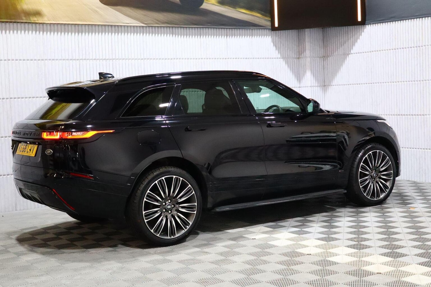 Used Land Rover Range Rover Velar 2018 for sale - 76769787: Photo 86
