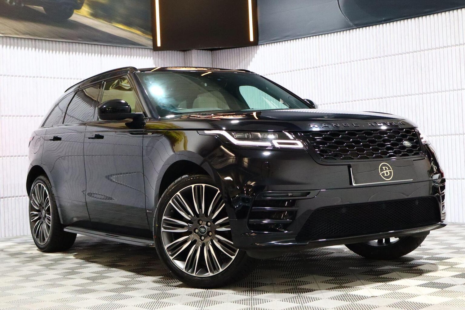 Used Land Rover Range Rover Velar 2018 for sale - 76769787: Photo 87