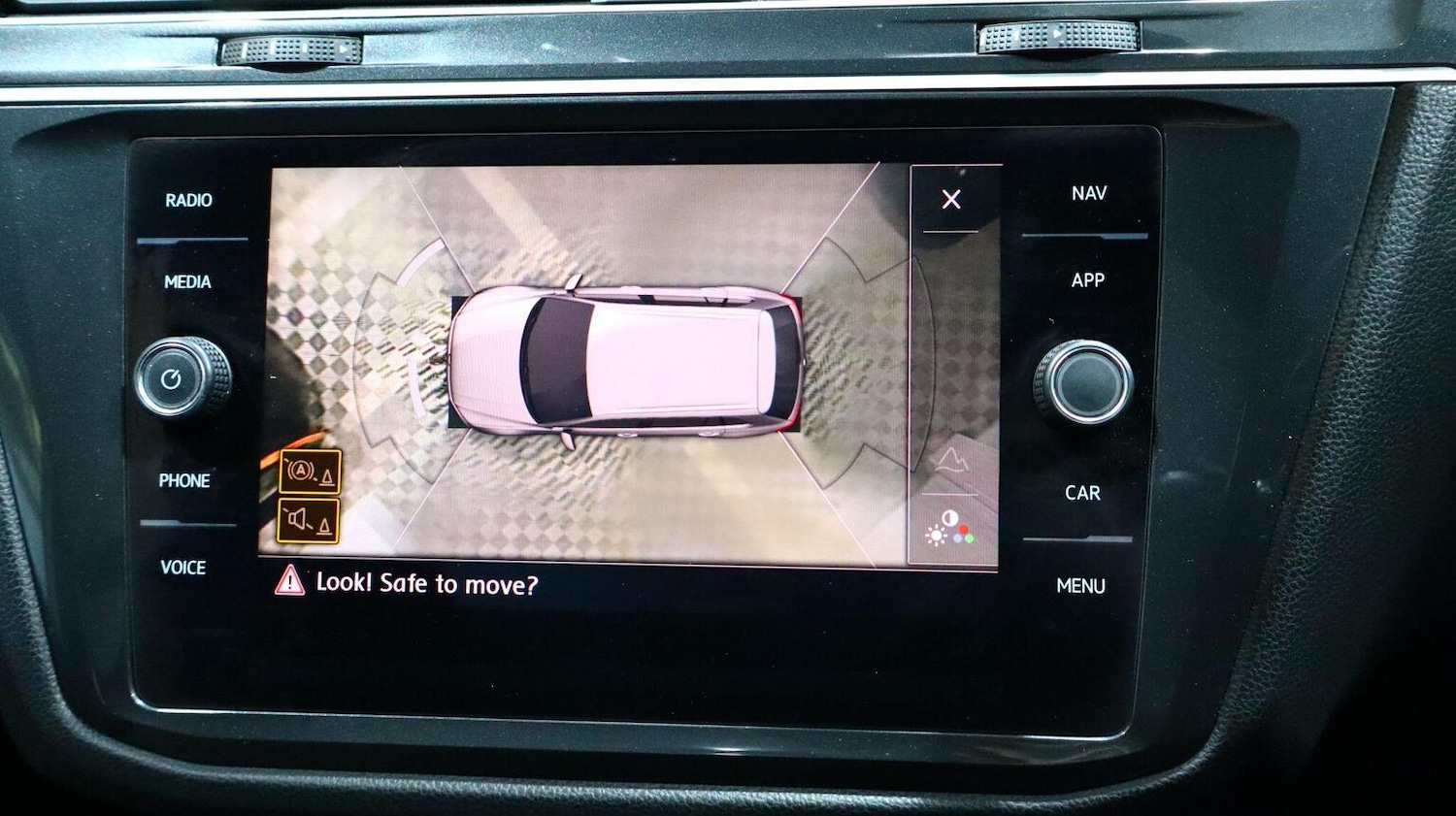 Used Volkswagen Tiguan 2019 for sale - 77616371: Photo 36