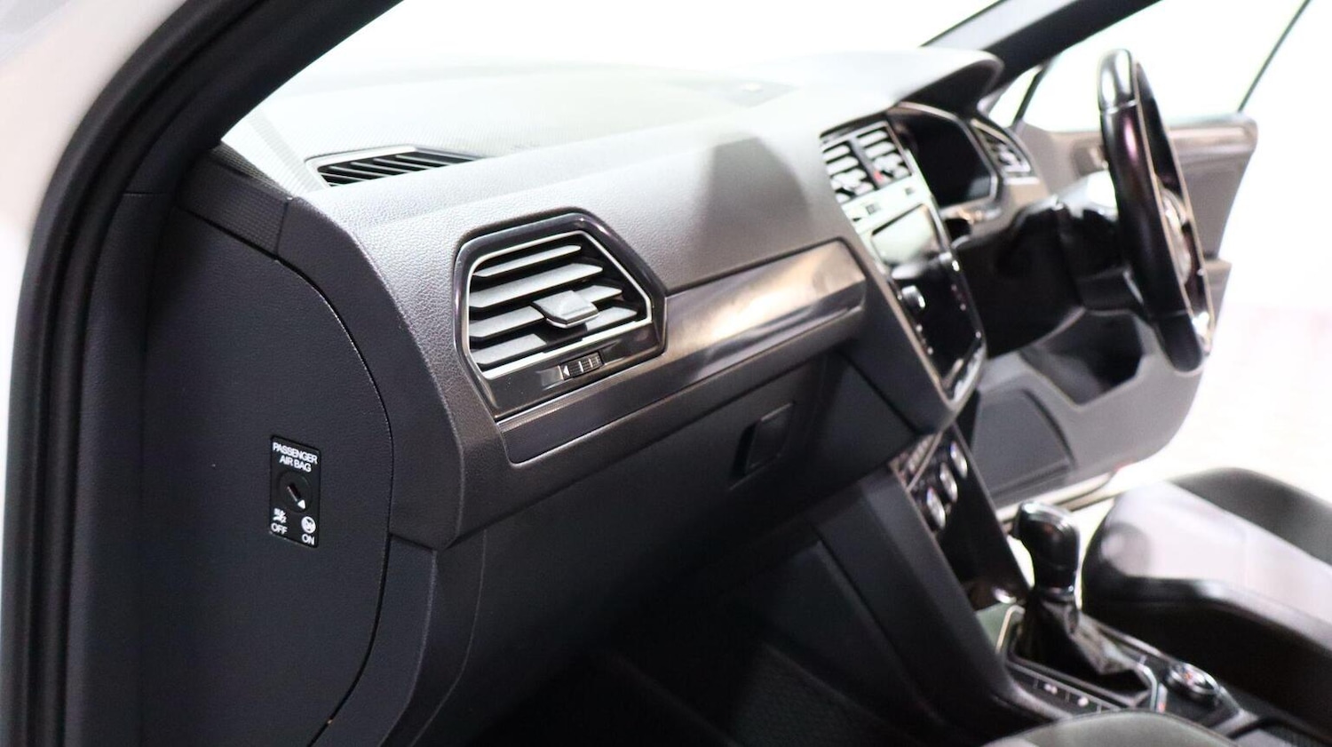 Used Volkswagen Tiguan 2019 for sale - 77616371: Photo 70