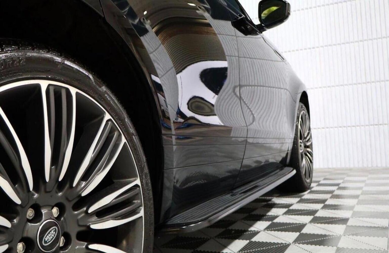 Used Land Rover Range Rover Velar 2023 for sale - 77749825: Photo 5