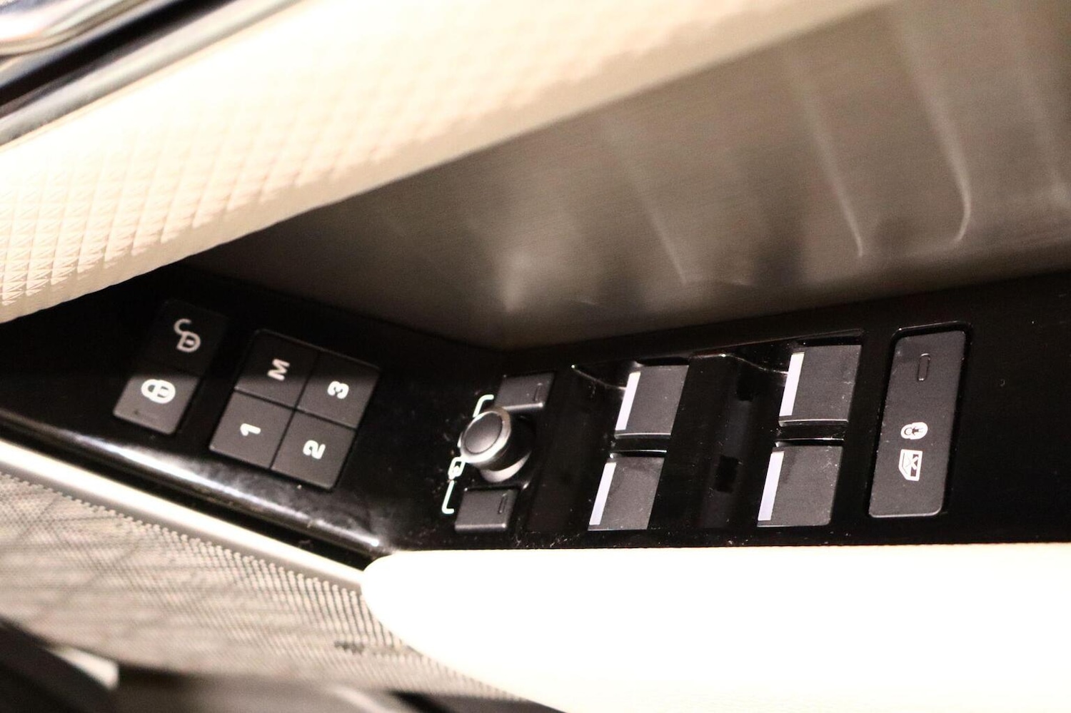 Used Land Rover Range Rover Velar 2018 for sale - 77008107: Photo 16