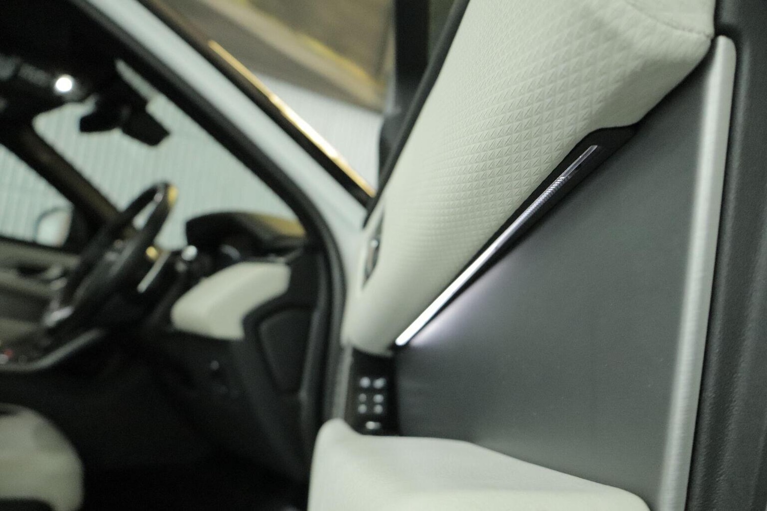 Used Land Rover Range Rover Velar 2018 for sale - 77008107: Photo 8