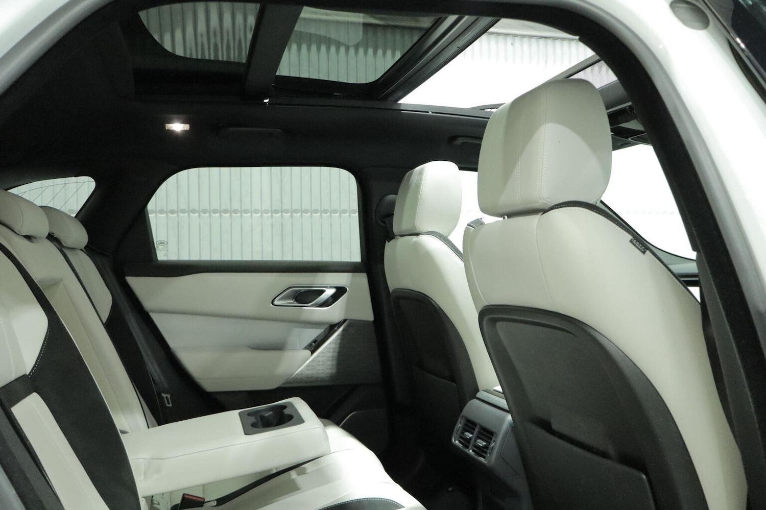 Used Land Rover Range Rover Velar 2018 for sale - 77008107: Photo 83