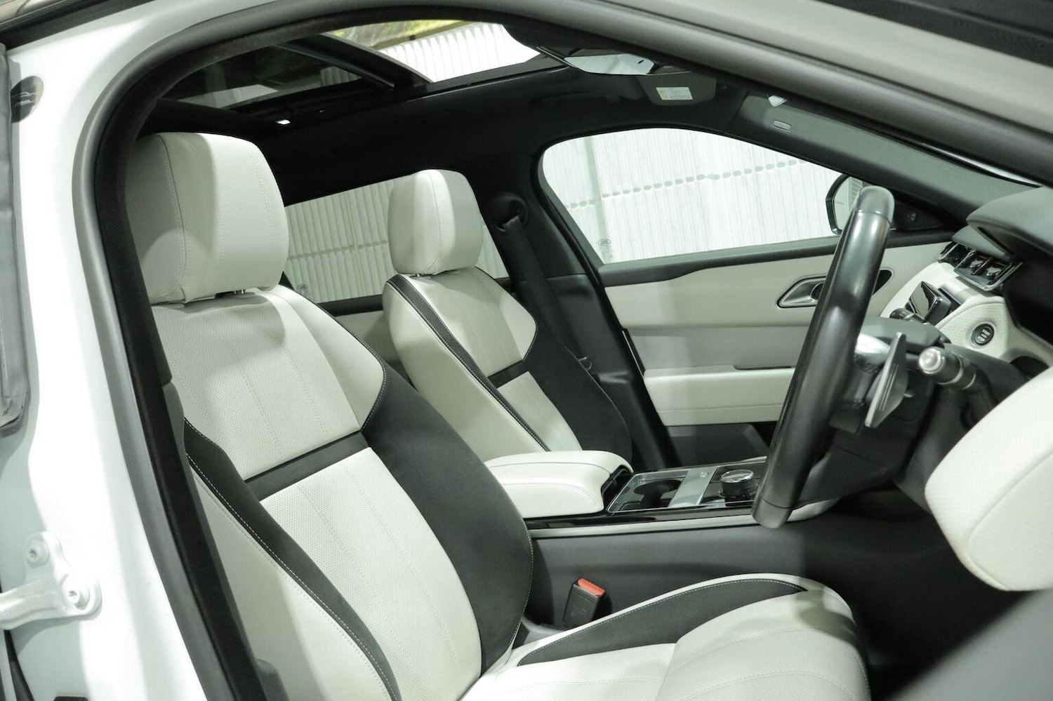 Used Land Rover Range Rover Velar 2018 for sale - 77008107: Photo 88