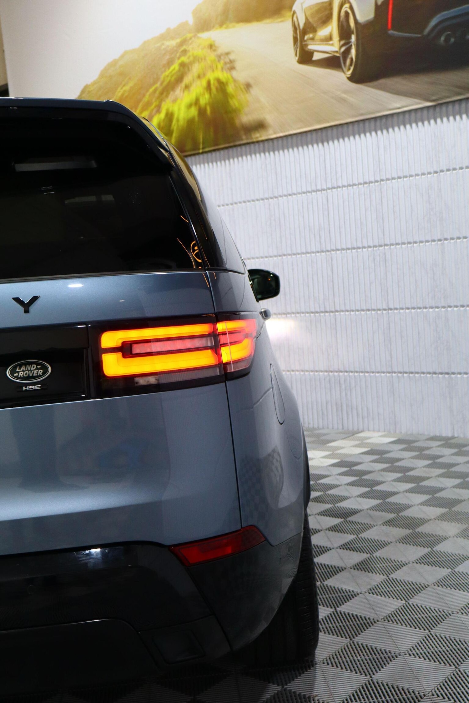 Used Land Rover Discovery 2020 for sale - 76605820: Photo 25