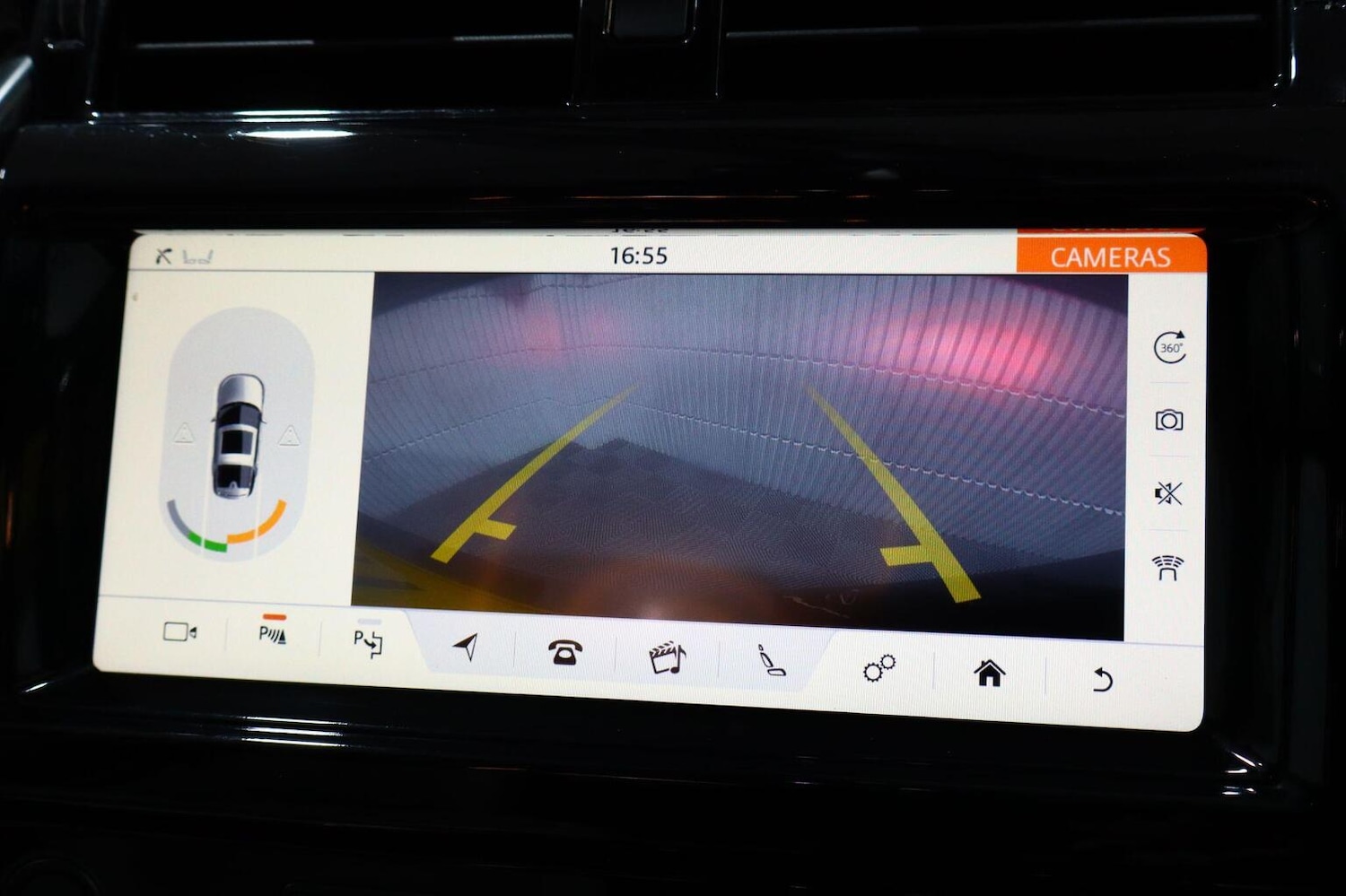 Used Land Rover Discovery 2020 for sale - 76605820: Photo 27