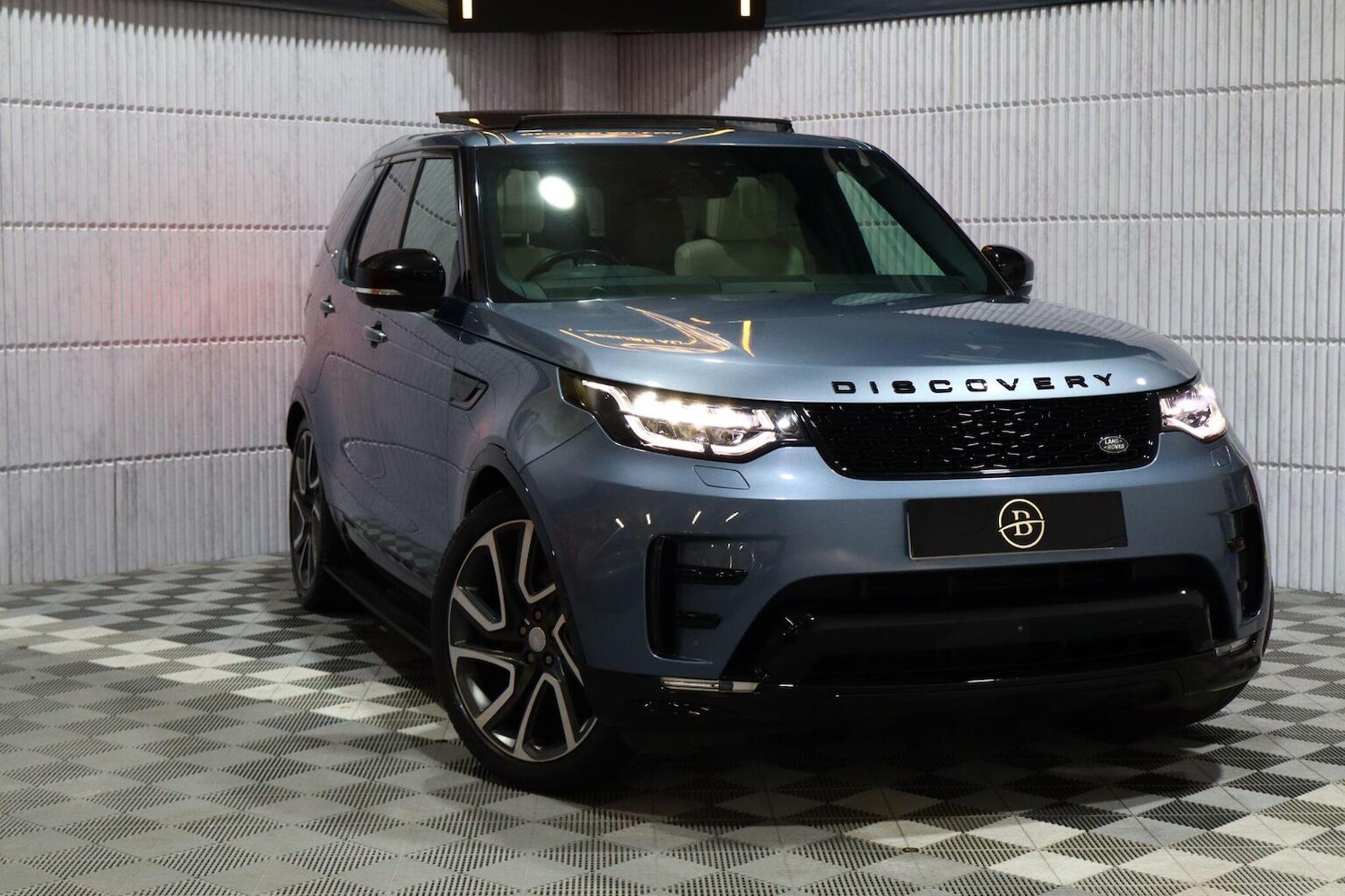 Used Land Rover Discovery 2020 for sale - 76605820: Photo 32