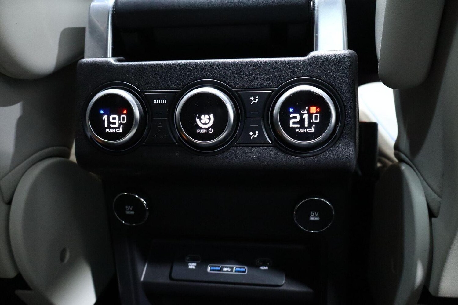 Used Land Rover Discovery 2020 for sale - 76605820: Photo 74