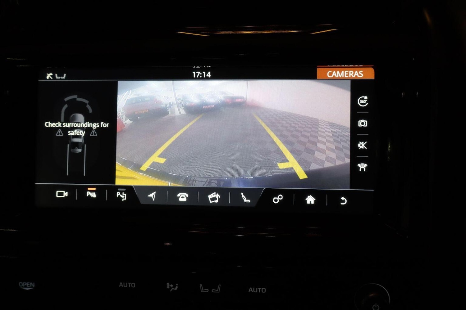 Used Land Rover Discovery 2020 for sale - 76605820: Photo 89