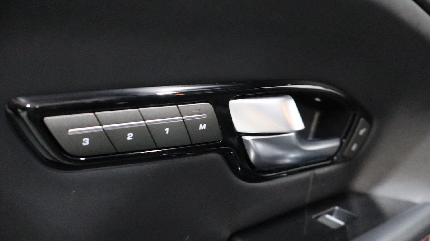 Used Land Rover Range Rover Evoque 2017 for sale - 77781703: Photo 65