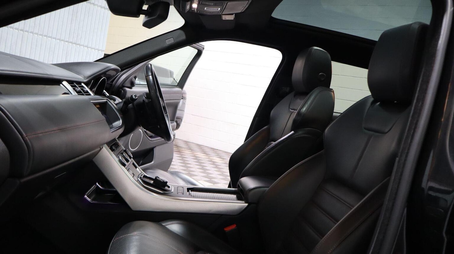 Used Land Rover Range Rover Evoque 2017 for sale - 77781703: Photo 69