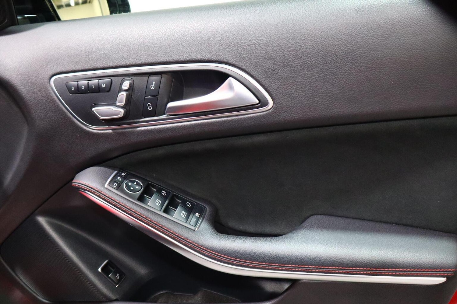 Used Mercedes-Benz GLA 2018 for sale - 76884869: Photo 10