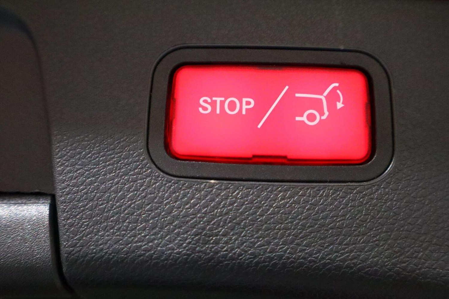 Used Mercedes-Benz GLA 2018 for sale - 76884869: Photo 14