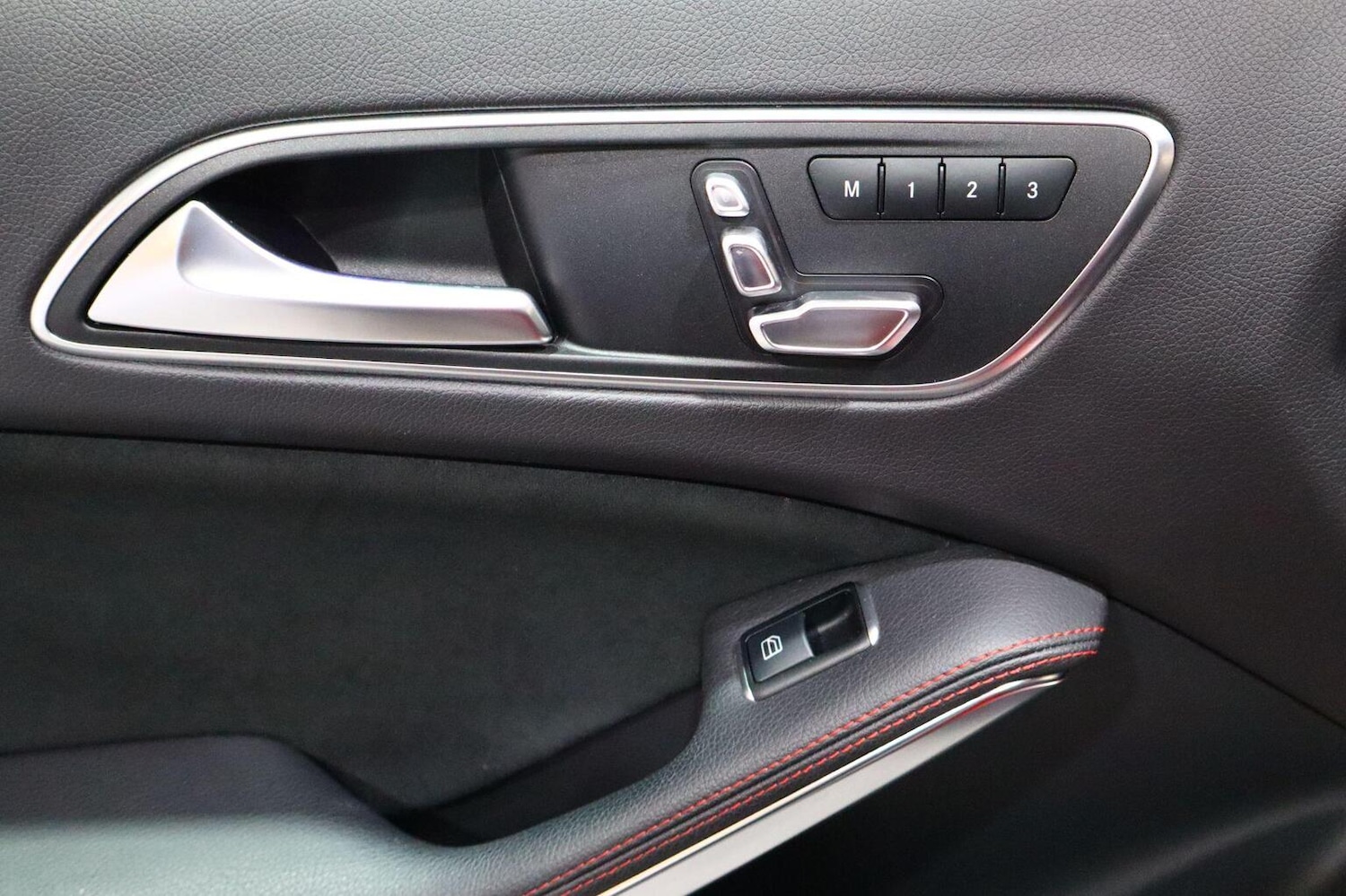 Used Mercedes-Benz GLA 2018 for sale - 76884869: Photo 28