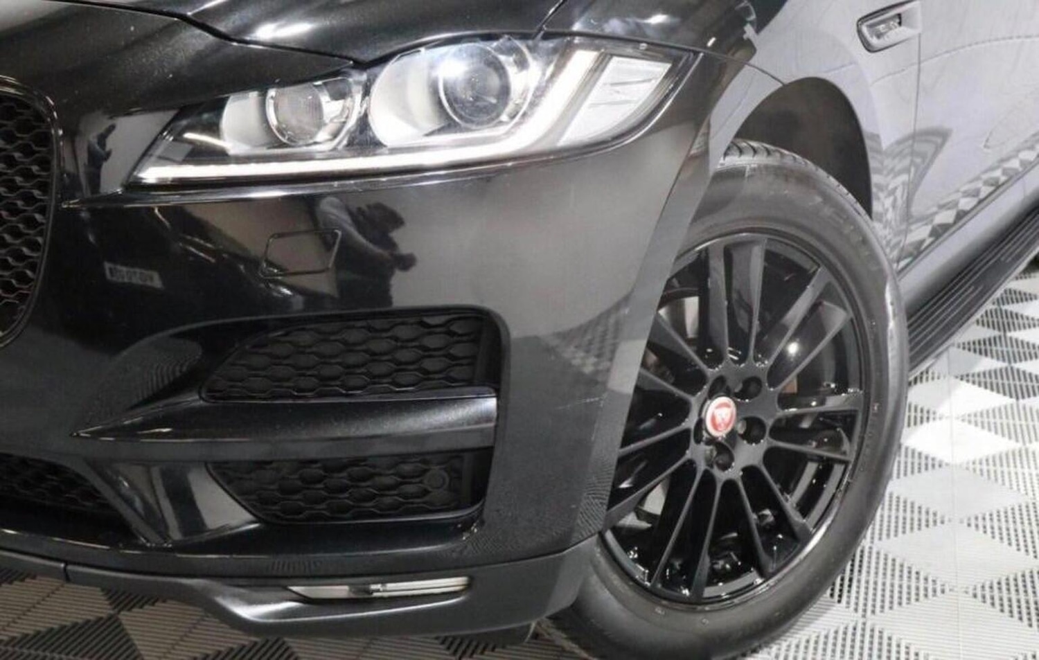 Used Jaguar F-Pace 2016 for sale - 77213496: Photo 9