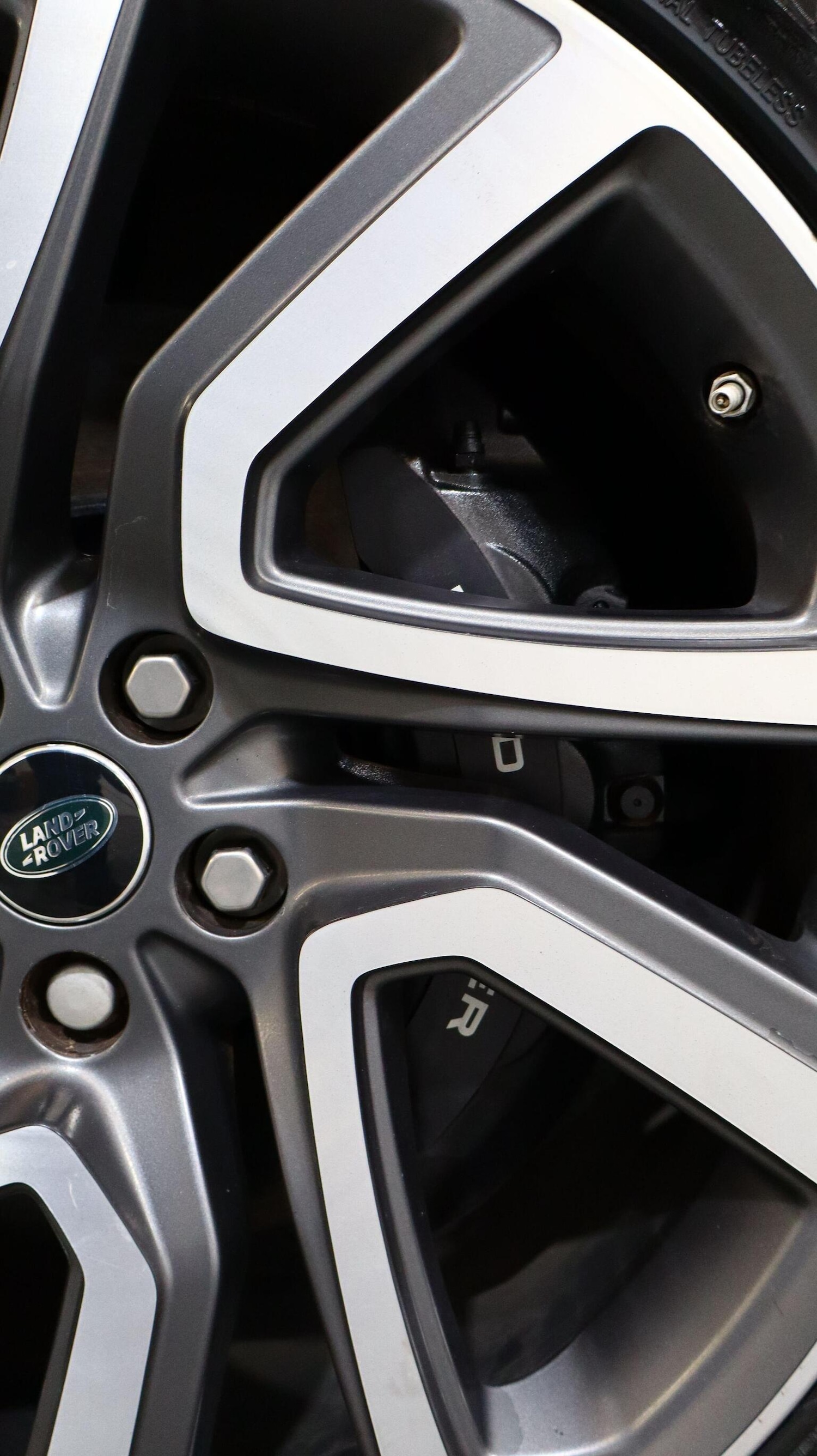 Used Land Rover Discovery 2019 for sale - 78070456: Photo 13