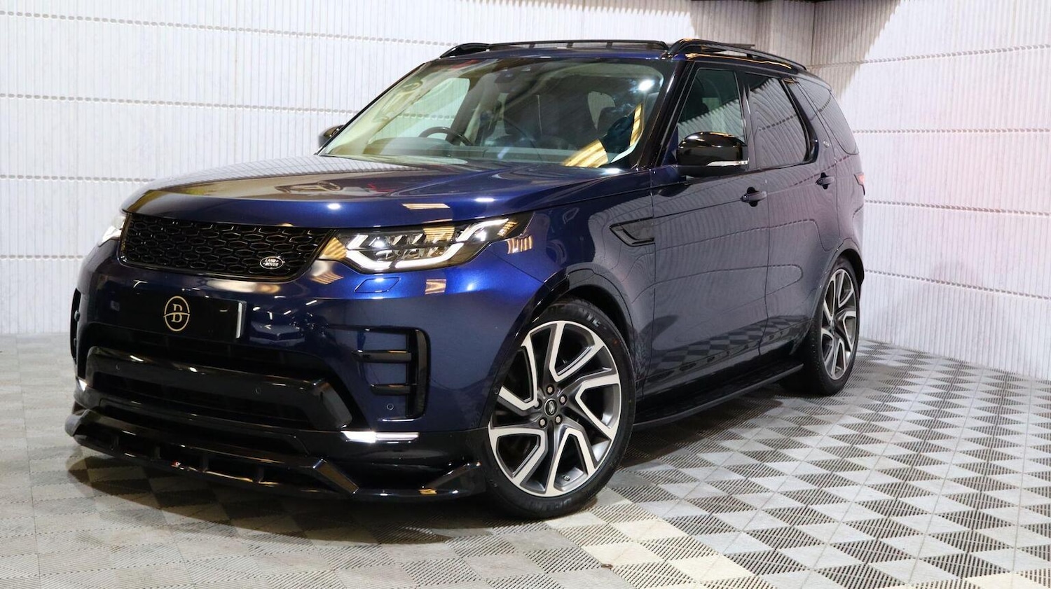Used Land Rover Discovery 2019 for sale - 78070456: Photo 4