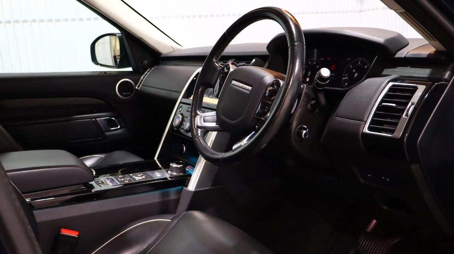 Used Land Rover Discovery 2019 for sale - 78070456: Photo 46