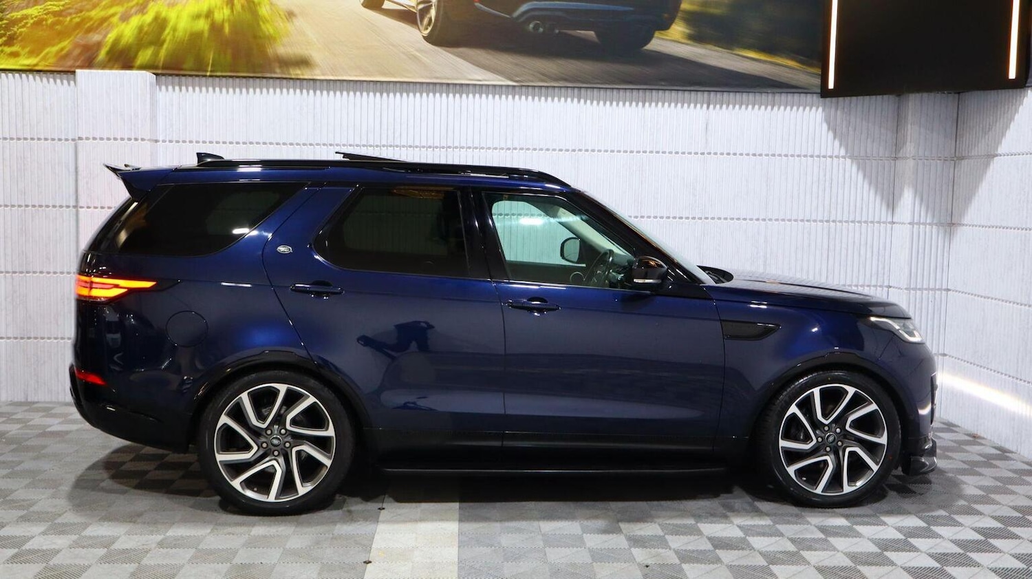 Used Land Rover Discovery 2019 for sale - 78070456: Photo 47