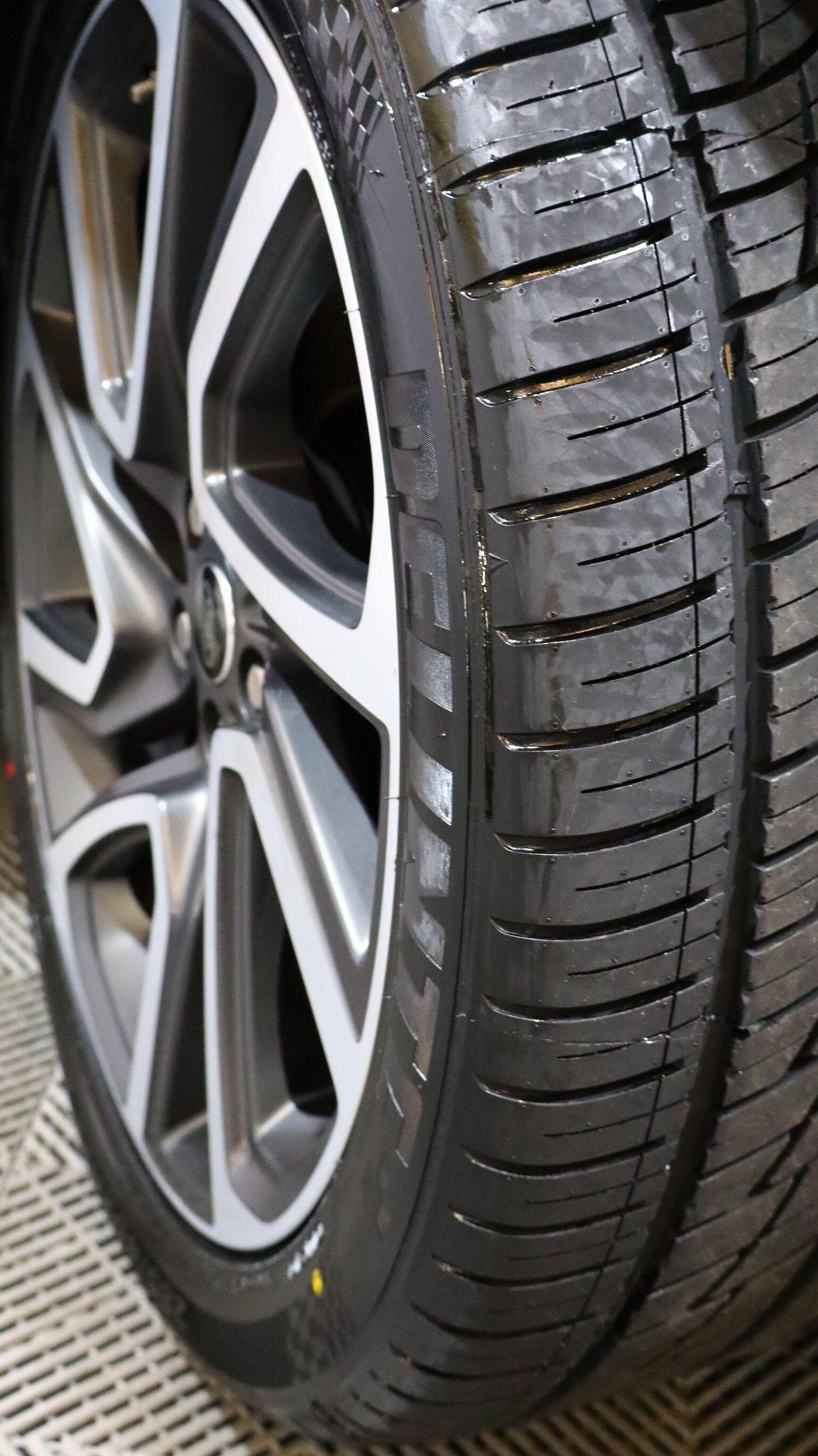 Used Land Rover Discovery 2019 for sale - 78070456: Photo 6