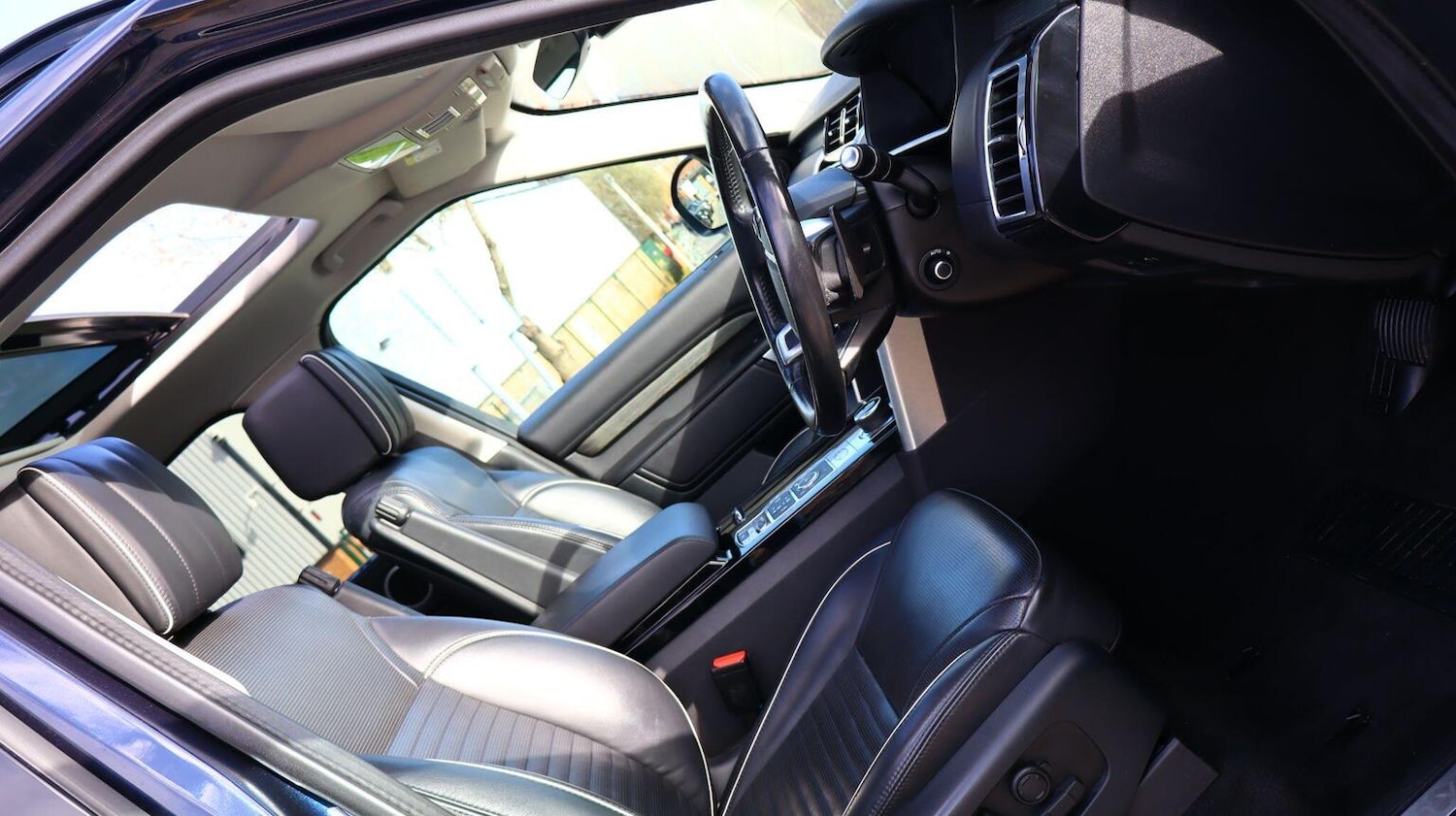 Used Land Rover Discovery 2019 for sale - 78070456: Photo 67