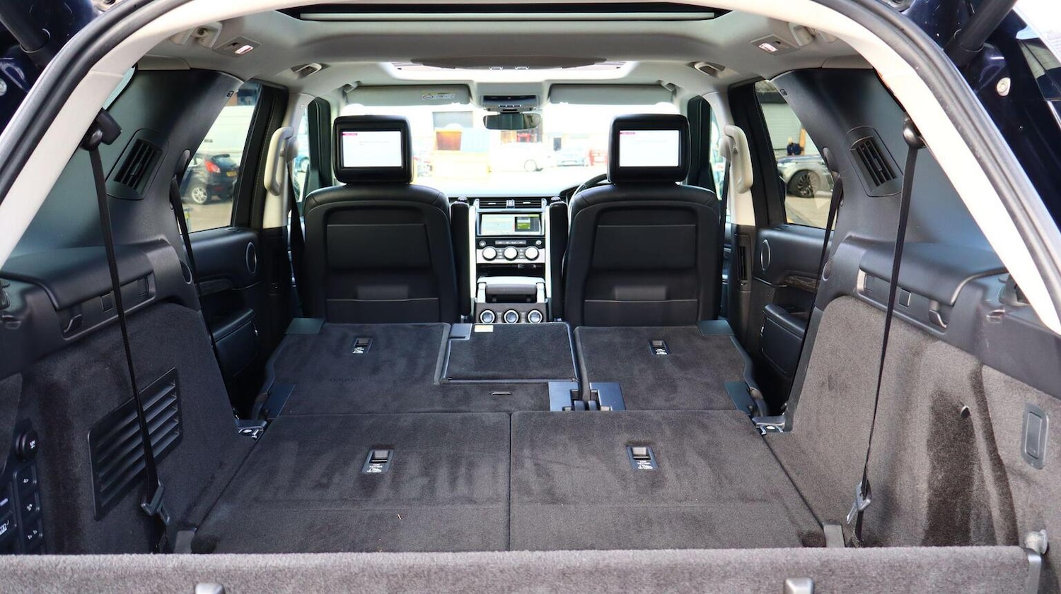 Used Land Rover Discovery 2019 for sale - 78070456: Photo 80