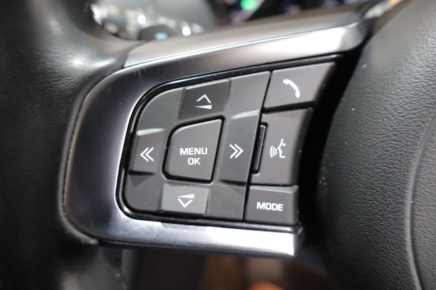 Used Jaguar F-Pace 2018 for sale - 76968584: Photo 10