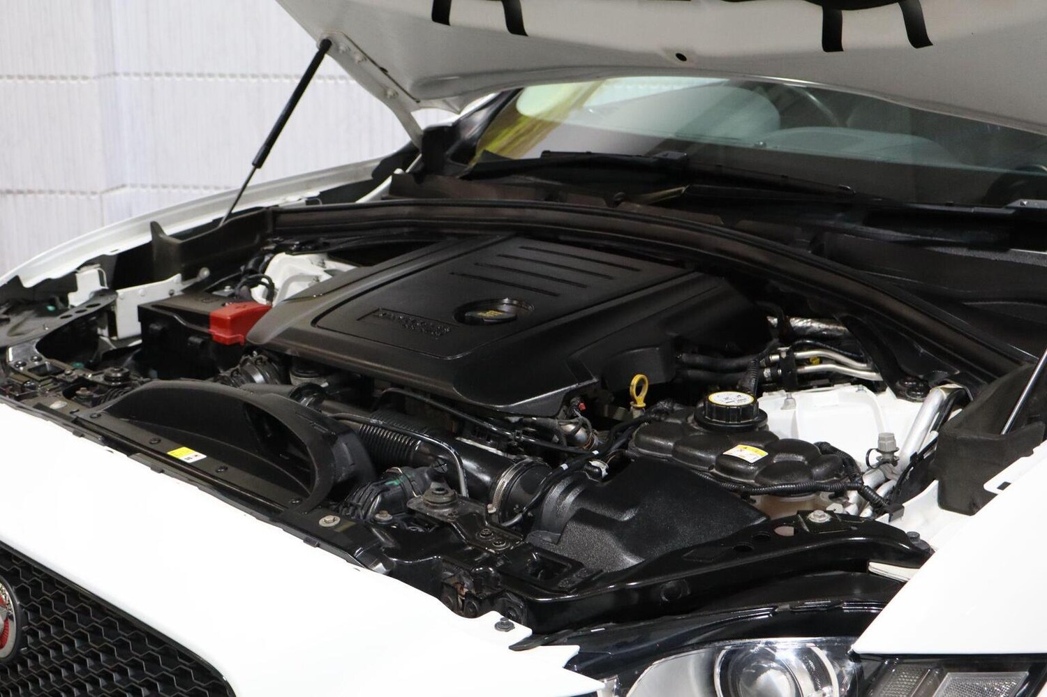 Used Jaguar F-Pace 2018 for sale - 76968584: Photo 22