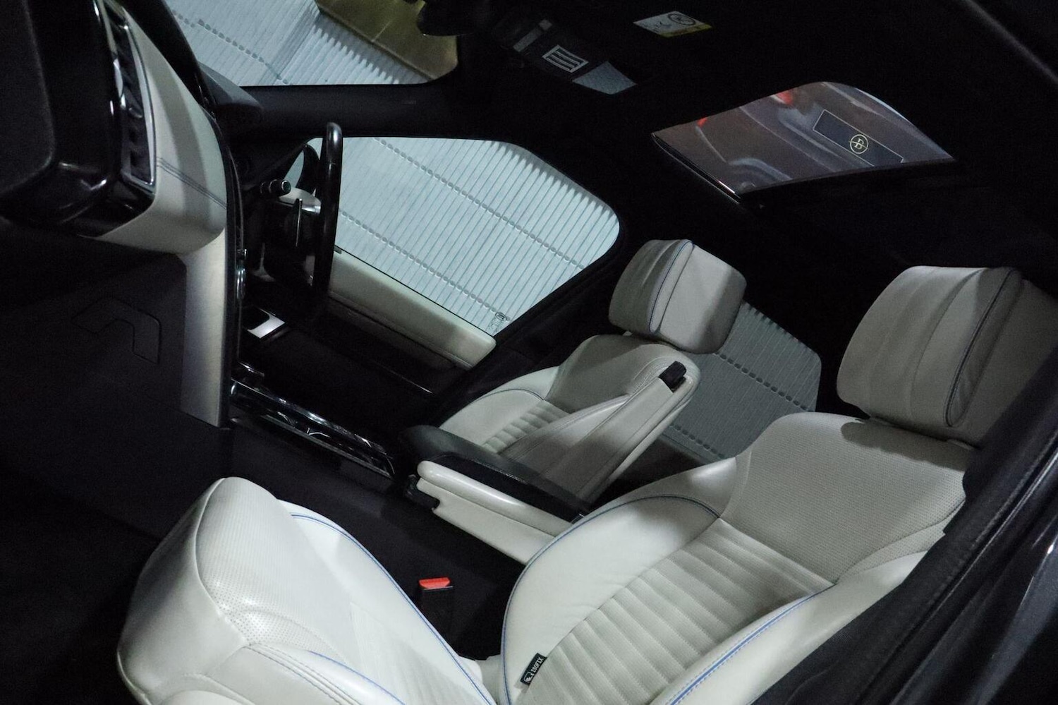 Used Land Rover Discovery 2019 for sale - 76412228: Photo 20