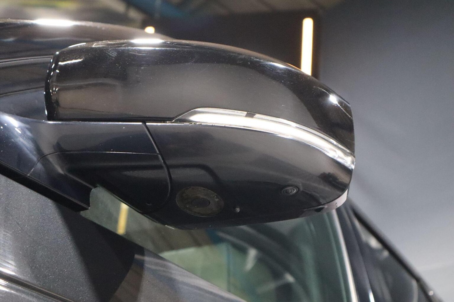 Used Land Rover Discovery 2019 for sale - 76412228: Photo 34