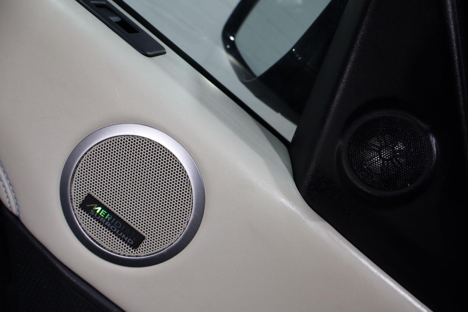 Used Land Rover Discovery 2019 for sale - 76412228: Photo 40