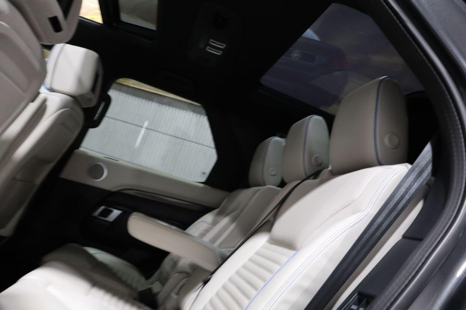 Used Land Rover Discovery 2019 for sale - 76412228: Photo 42