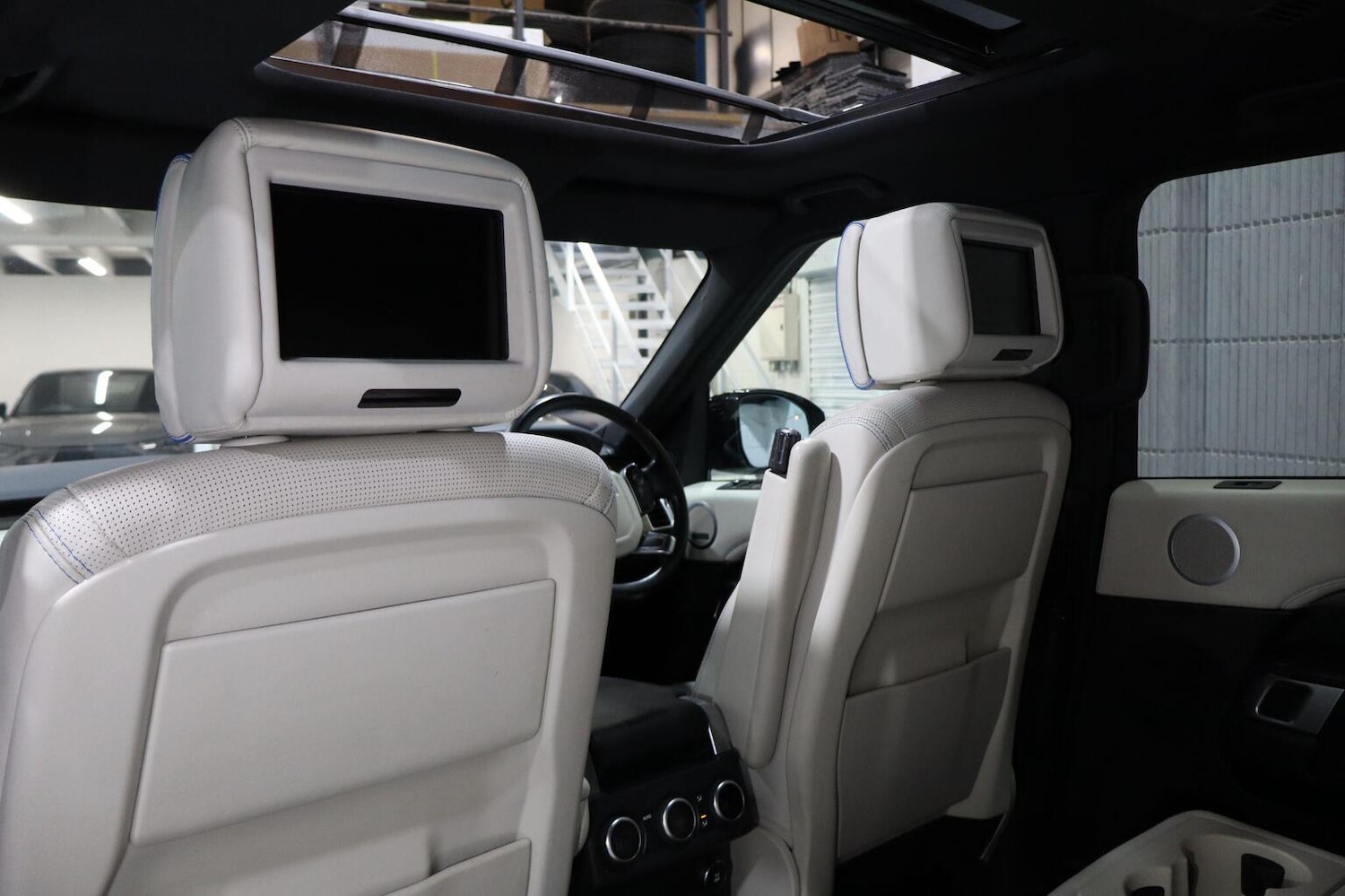 Used Land Rover Discovery 2019 for sale - 76412228: Photo 43