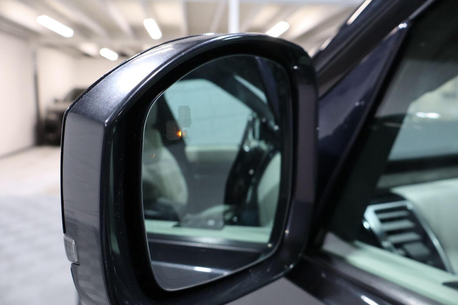 Used Land Rover Discovery 2019 for sale - 76412228: Photo 45