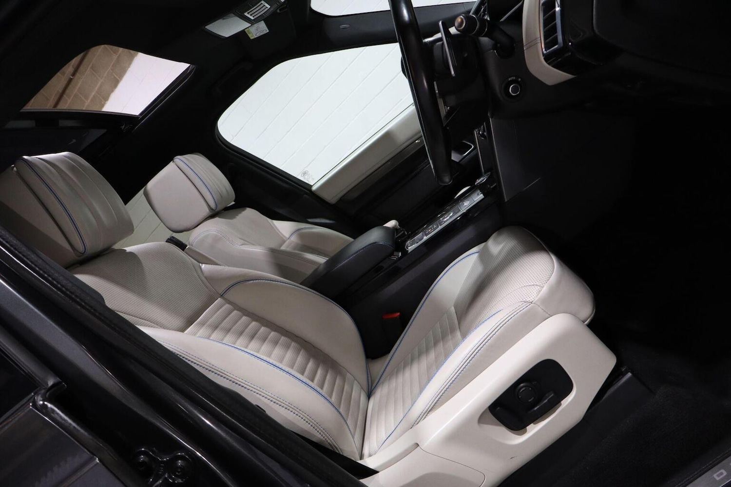 Used Land Rover Discovery 2019 for sale - 76412228: Photo 49