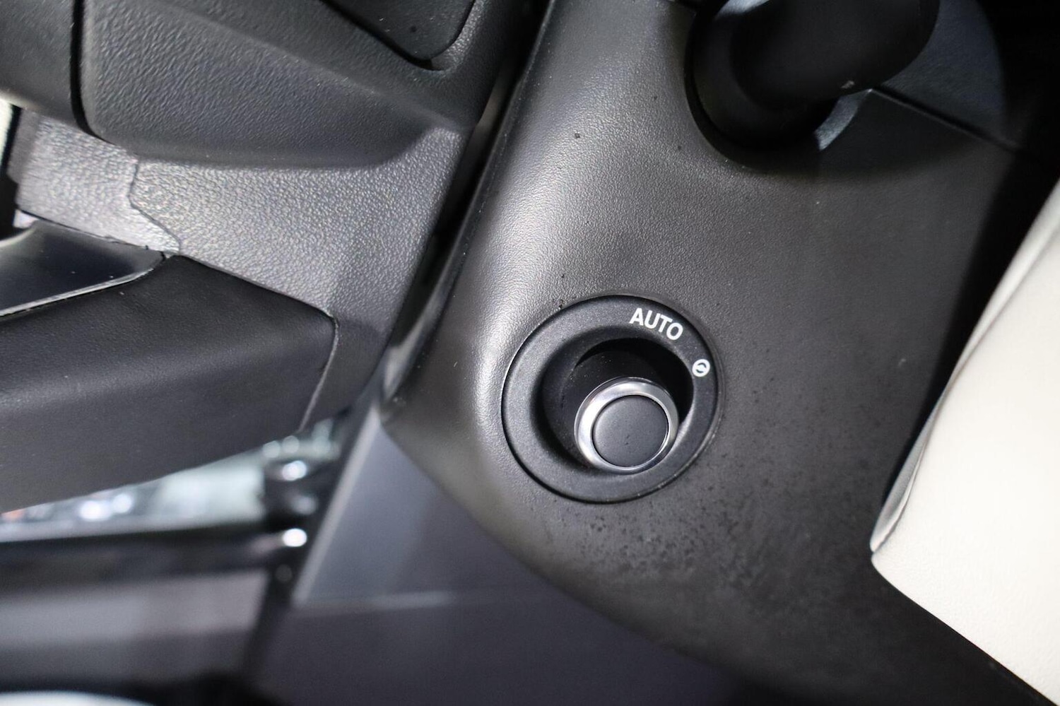 Used Land Rover Discovery 2019 for sale - 76412228: Photo 50