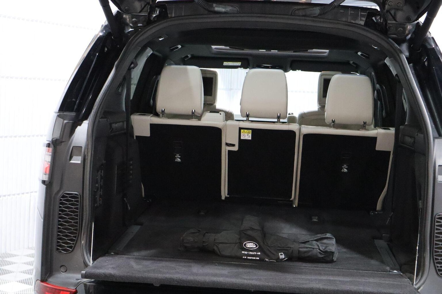 Used Land Rover Discovery 2019 for sale - 76412228: Photo 89