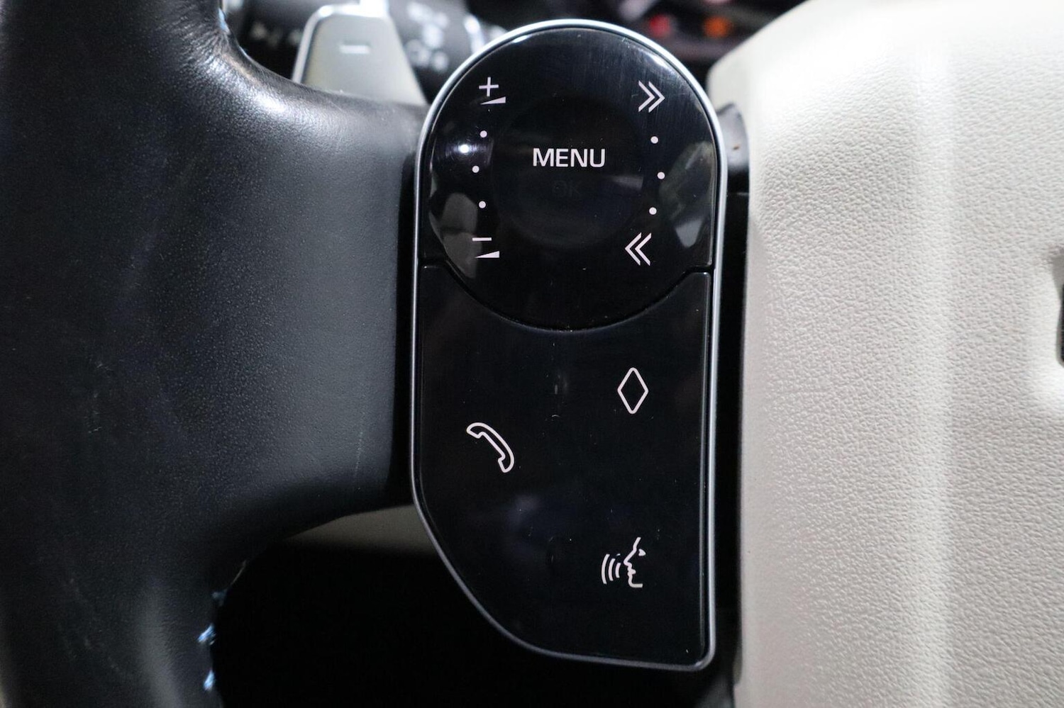 Used Land Rover Discovery 2019 for sale - 76412228: Photo 9