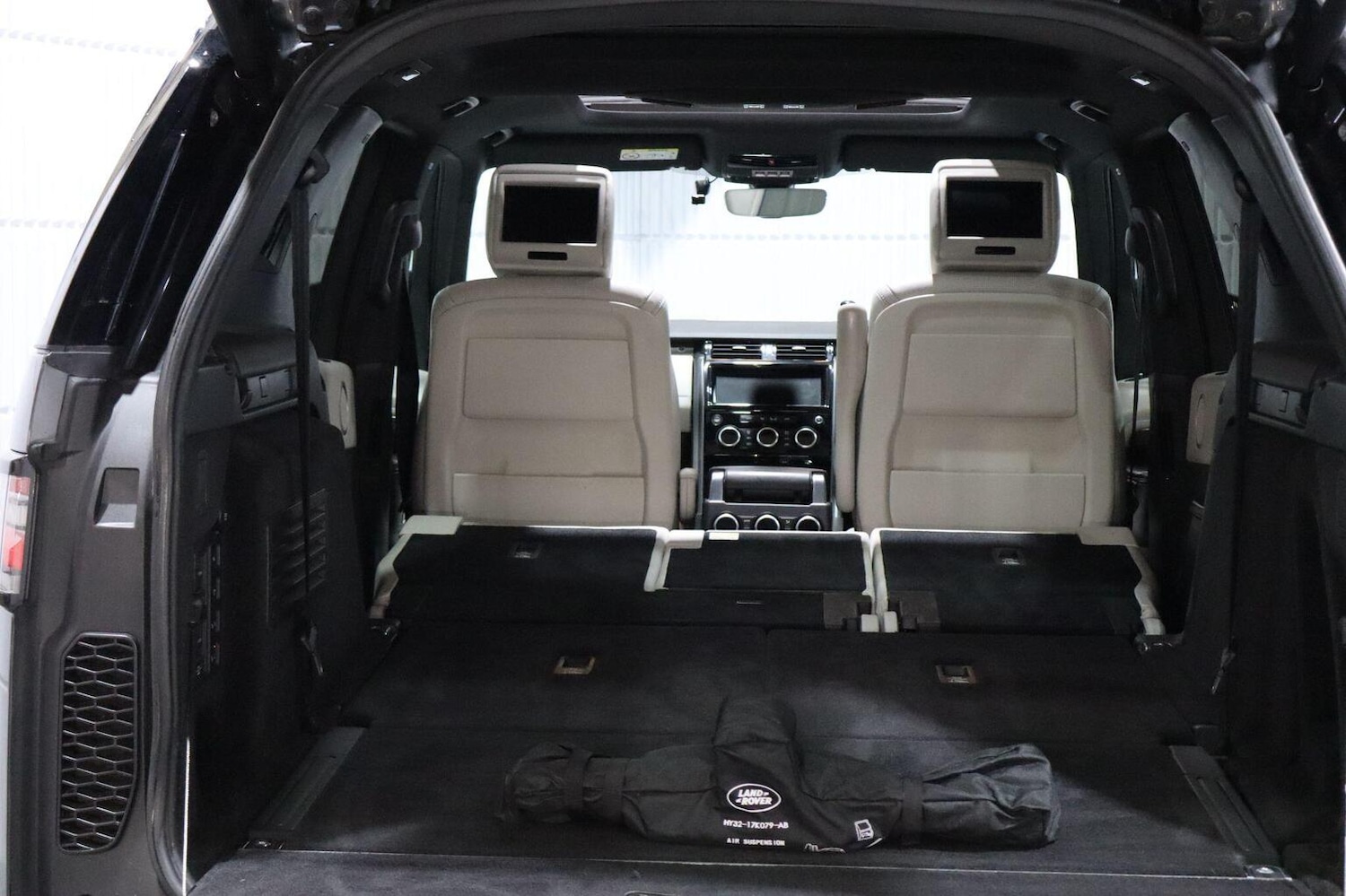 Used Land Rover Discovery 2019 for sale - 76412228: Photo 91