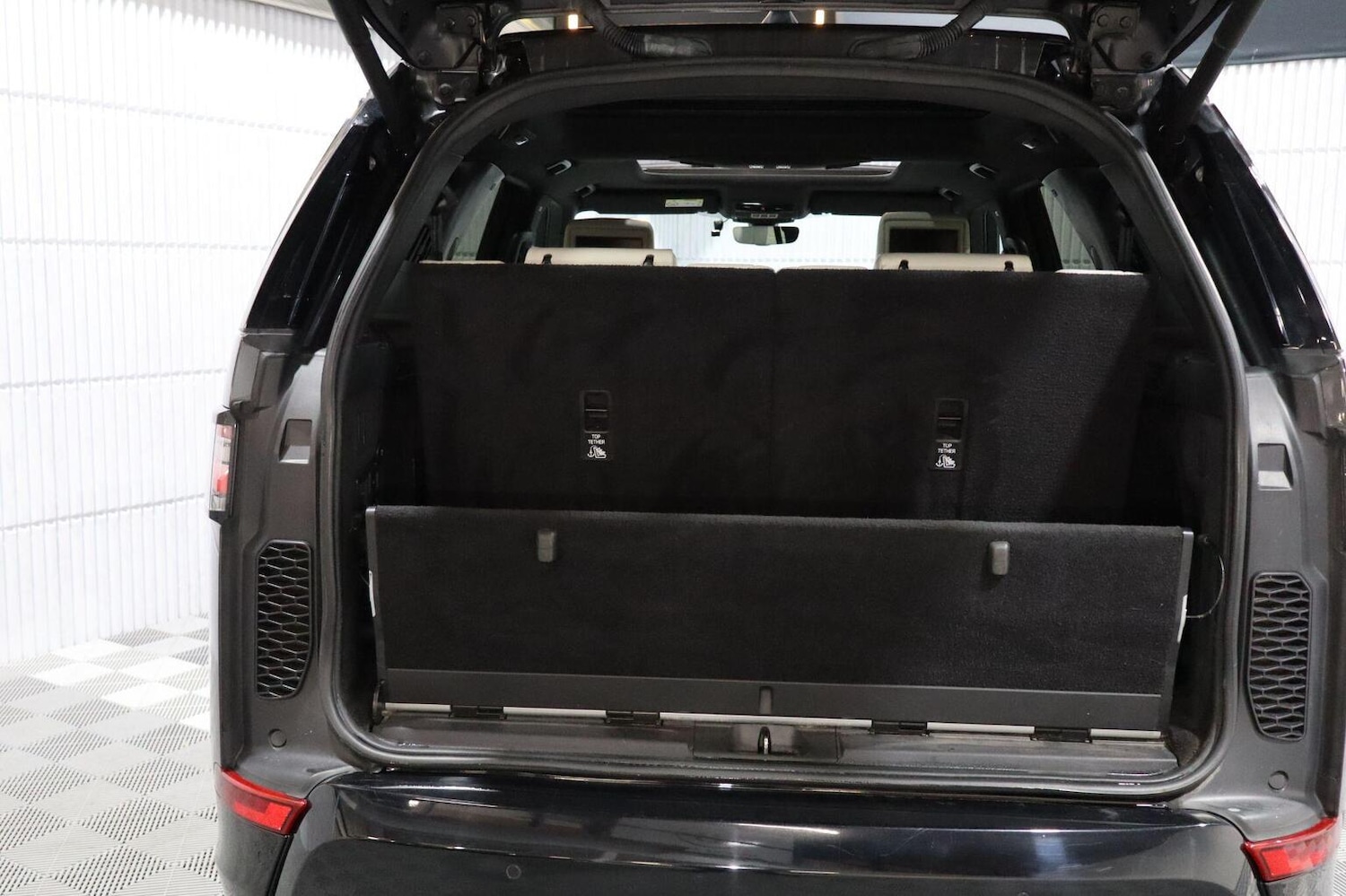 Used Land Rover Discovery 2019 for sale - 76412228: Photo 94