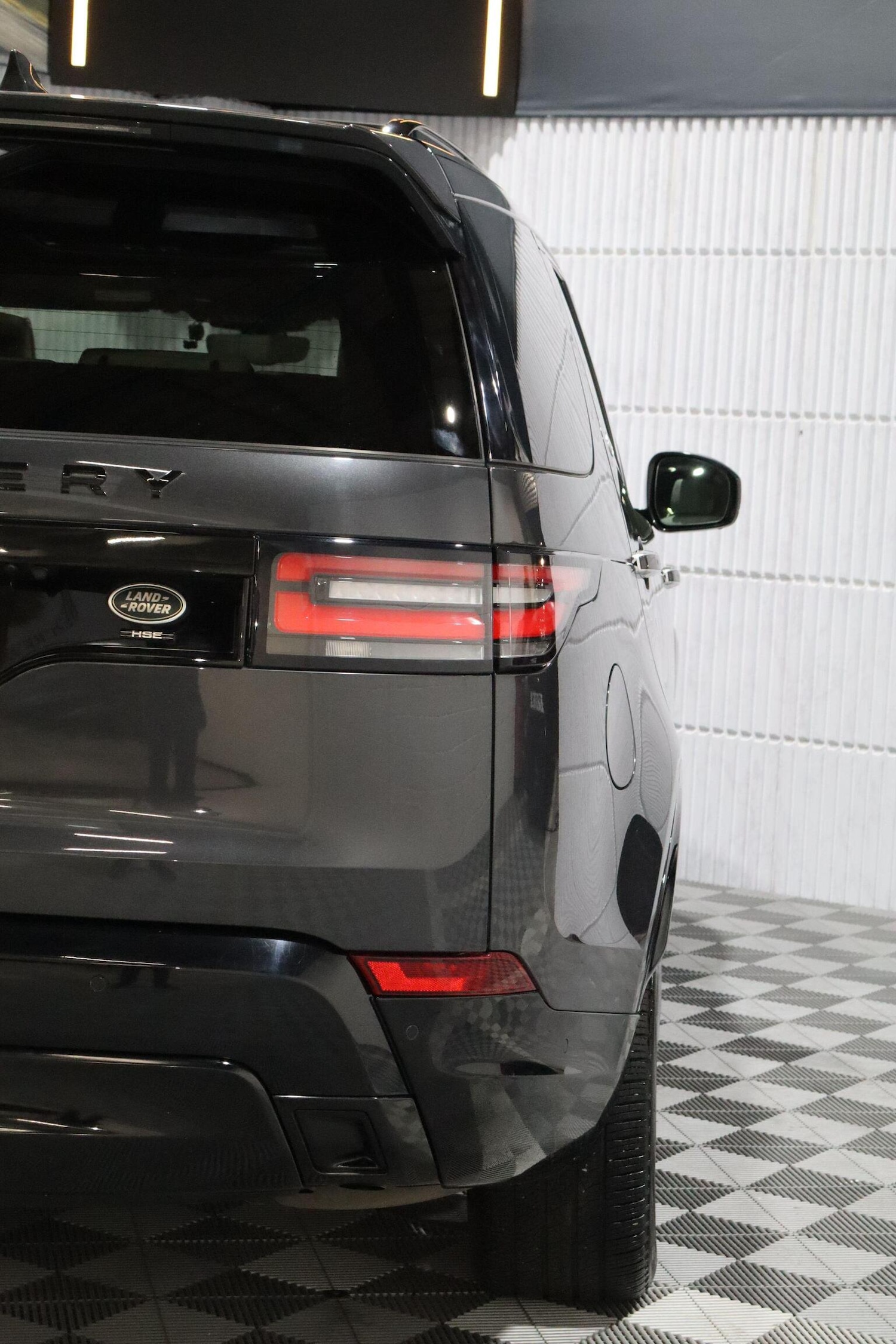 Used Land Rover Discovery 2019 for sale - 76412228: Photo 97