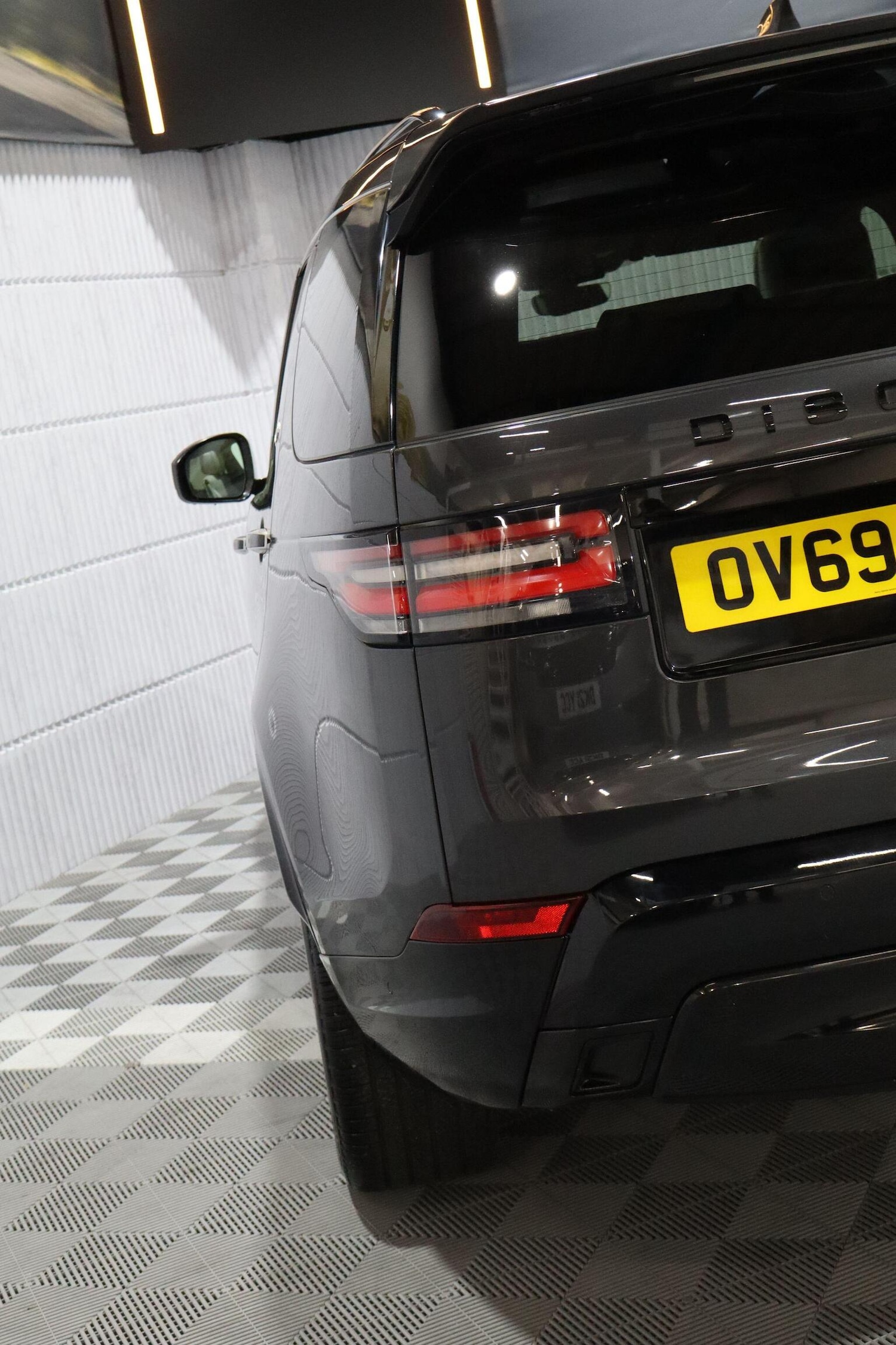 Used Land Rover Discovery 2019 for sale - 76412228: Photo 99