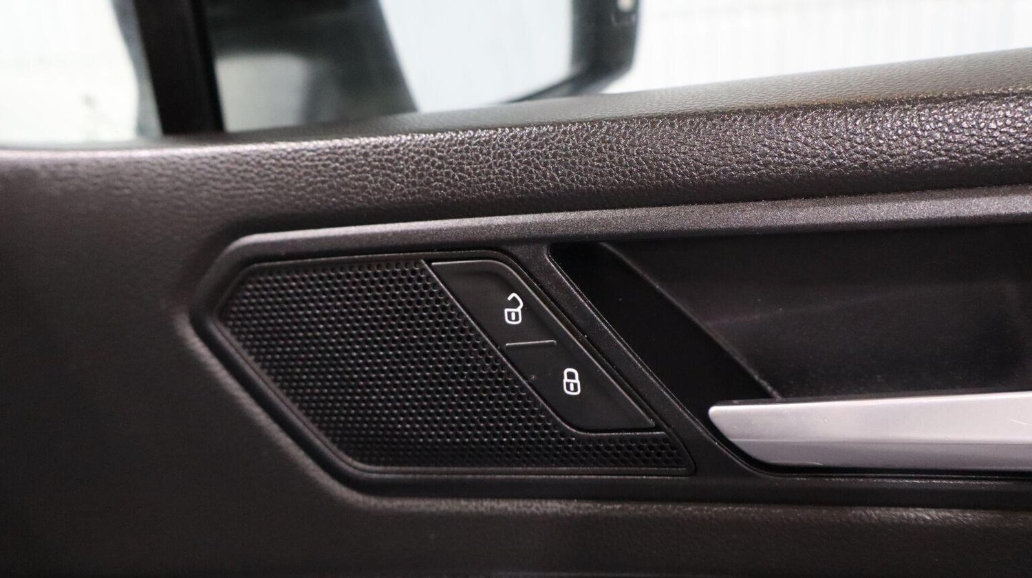 Used Volkswagen Tiguan 2018 for sale - 77774811: Photo 67