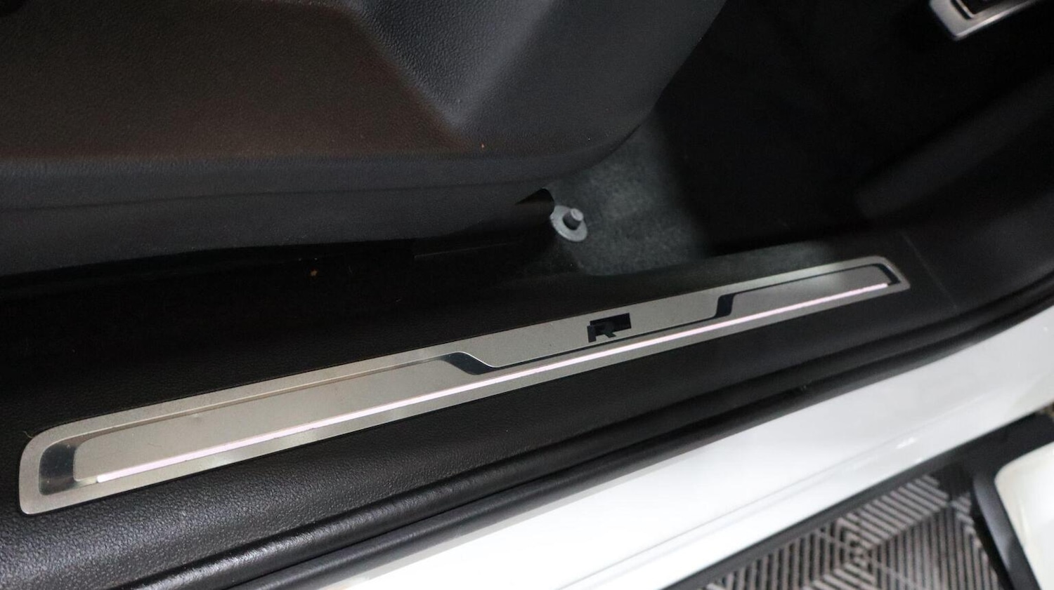 Used Volkswagen Tiguan 2018 for sale - 77774811: Photo 70