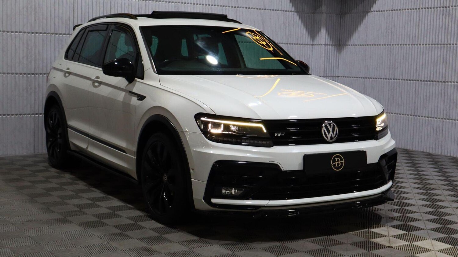 Used Volkswagen Tiguan 2018 for sale - 77774811: Photo 81