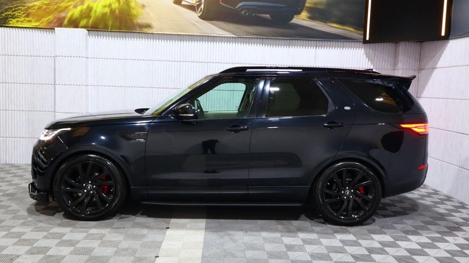 Used Land Rover Discovery 2018 for sale - 77968673: Photo 30