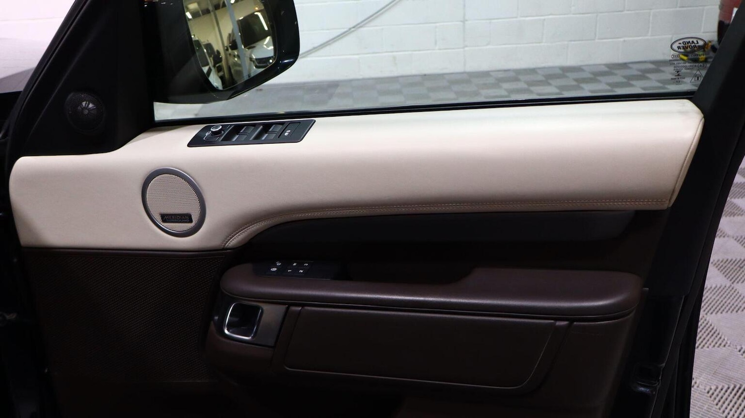 Used Land Rover Discovery 2018 for sale - 77968673: Photo 39